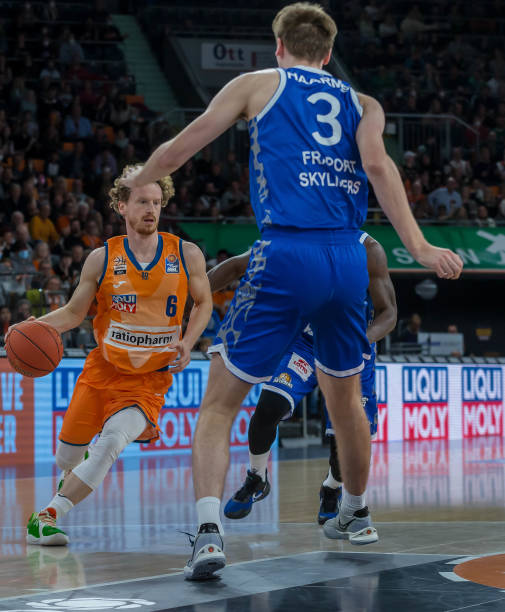 政策多变的 政策多变的