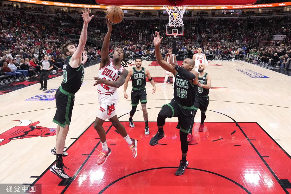 赛中奋战至 赛中奋战至